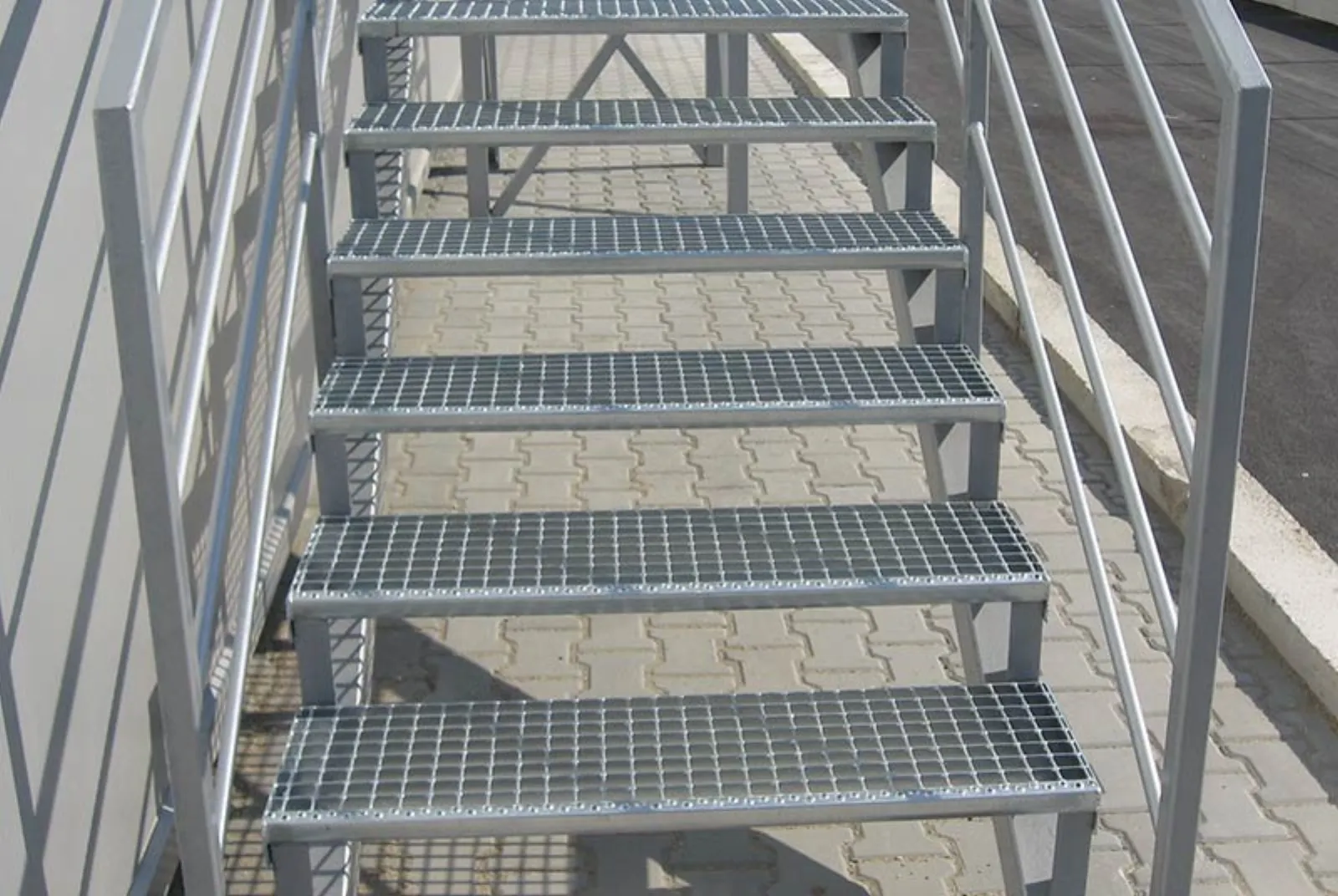 Pocinkovana gazišta - ULTRA-FE